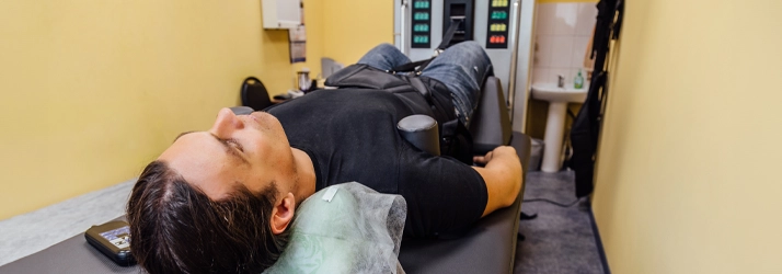 Neuropathy Davenport Iowa Man In Decompression Machine